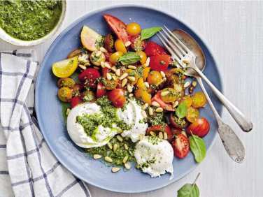 heirloom-tomato-salad-with-burrata